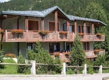 Residence Orsa Maggiore Madonna 外观 照片