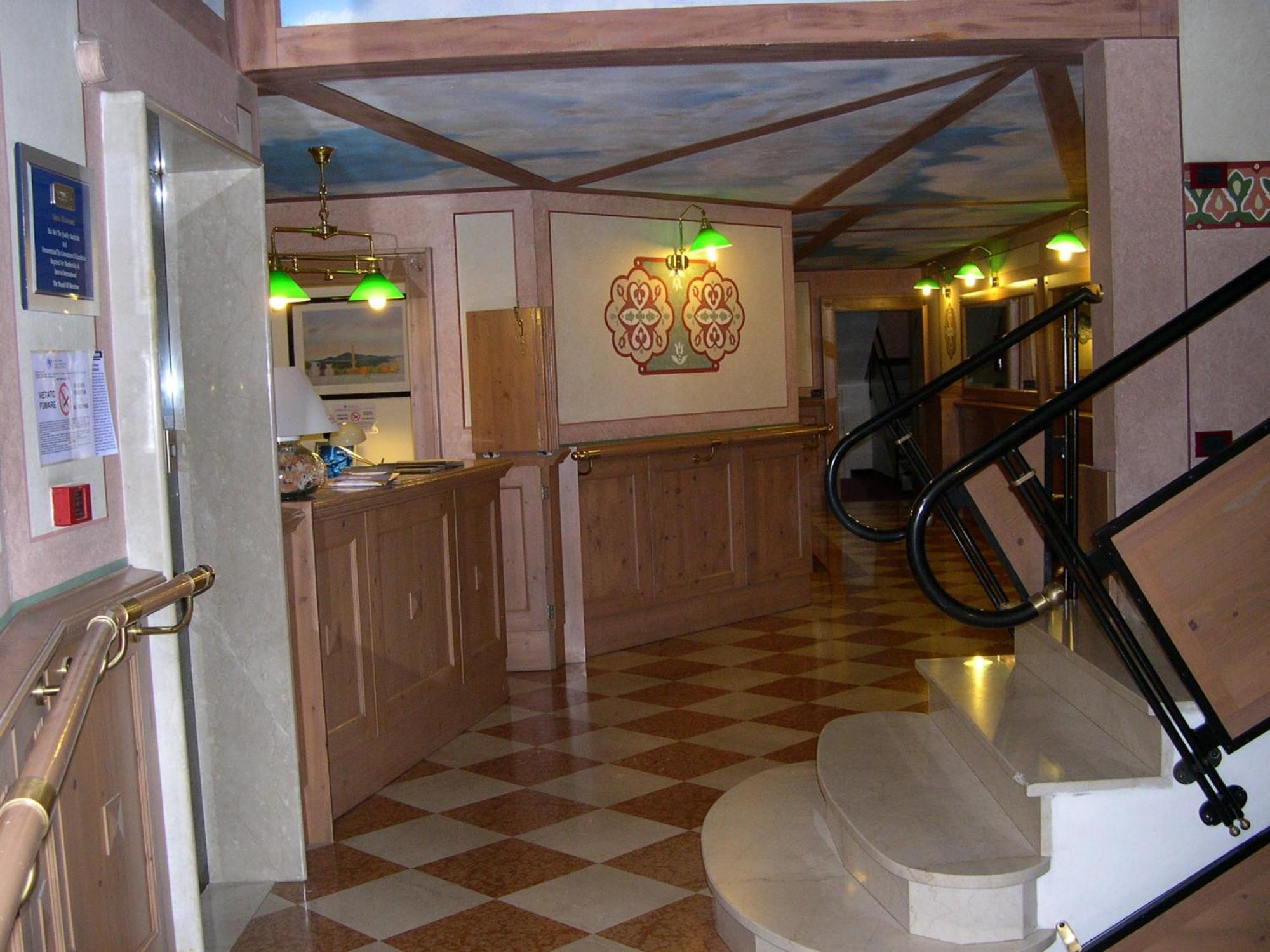Residence Orsa Maggiore Madonna 外观 照片